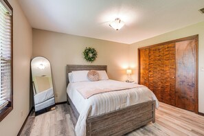 3 chambres, bureau, accès Internet, draps fournis