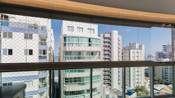 Basic Apartment | Interior