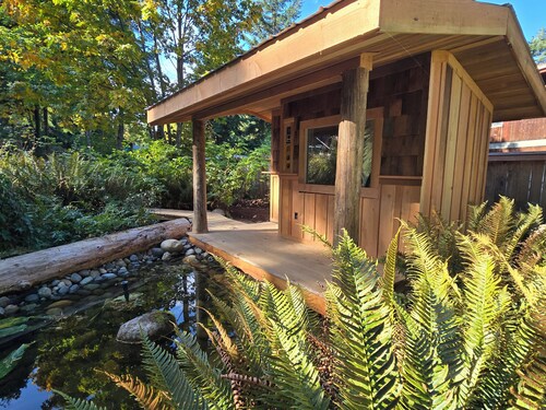 Central Island Log Cabin | Perfect Base for Exploring