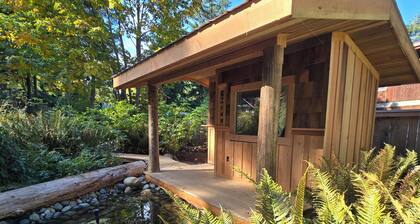 Central Island Log Cabin | Perfect Base for Exploring