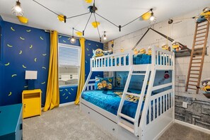 Iron/ironing board, free WiFi - Luxurious 4BR Villa Pool close to Disney (Kissimmee)