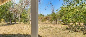 < 1 Mi to Main St: Quiet Home w/ Yard in Stockdale