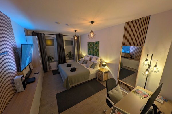 1 dormitori, escriptori i habitacions insonoritzades