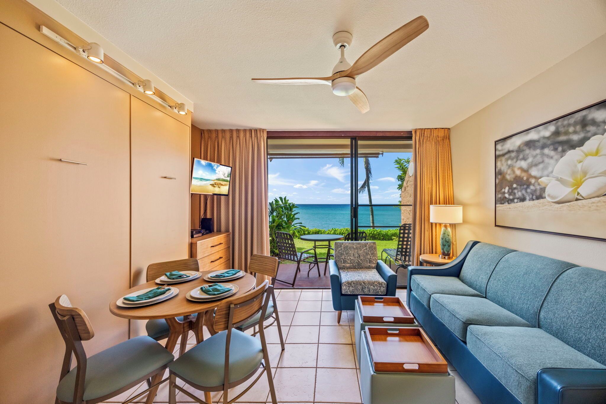 Classic-Apartment, 1 Schlafzimmer, Veranda, Meerblick | Wohnbereich