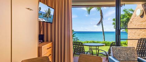 Classic-Apartment, 1 Schlafzimmer, Veranda, Meerblick | Wohnbereich