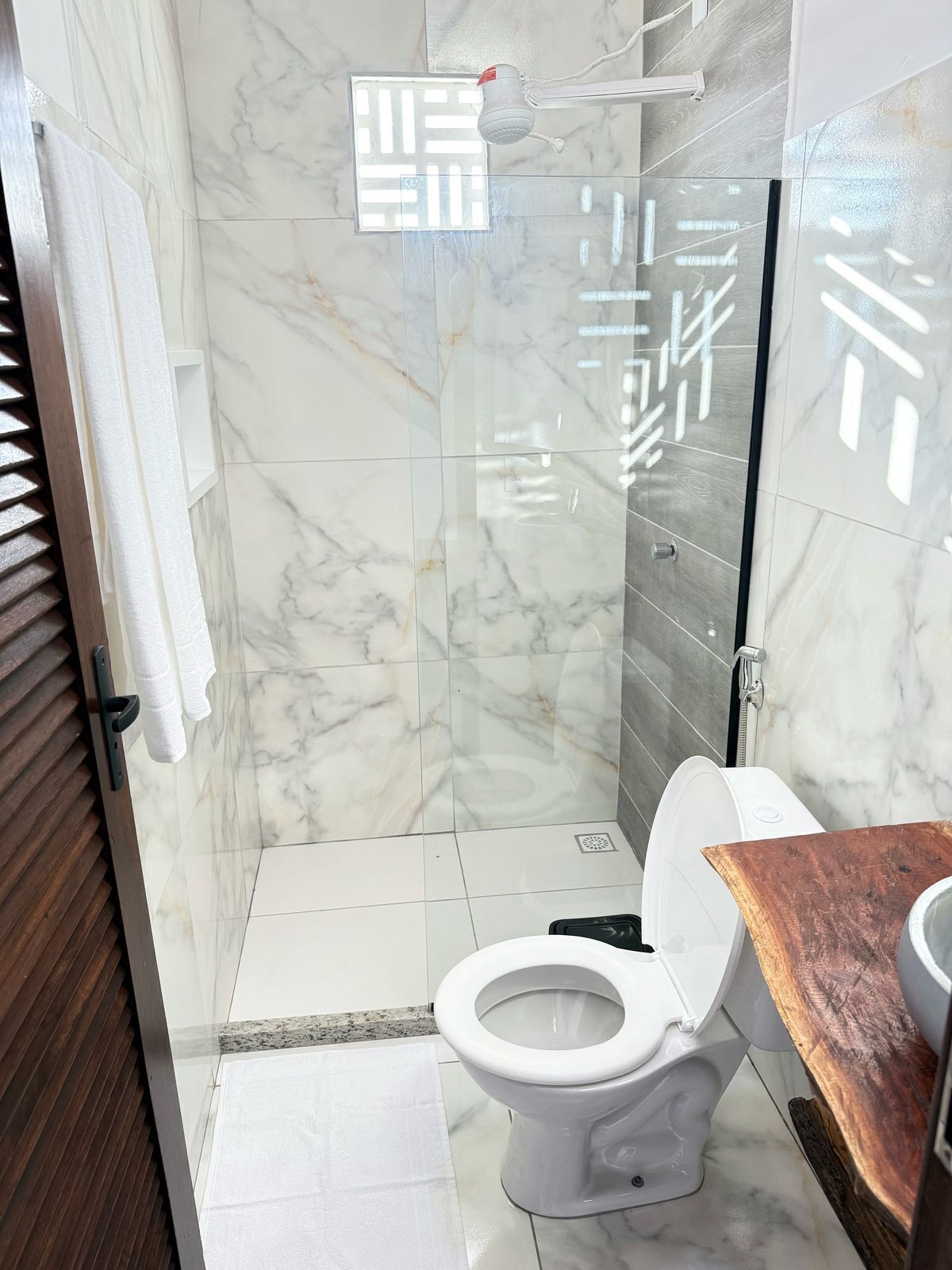 Family Quadruple Room, Garden View | Bathroom | Shower, towels, toilet paper