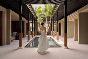 Salas de tratamiento para parejas, un sauna, baño turco