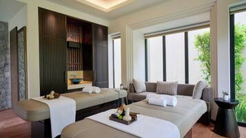 Couples treatment rooms, sauna, steam room, body treatments