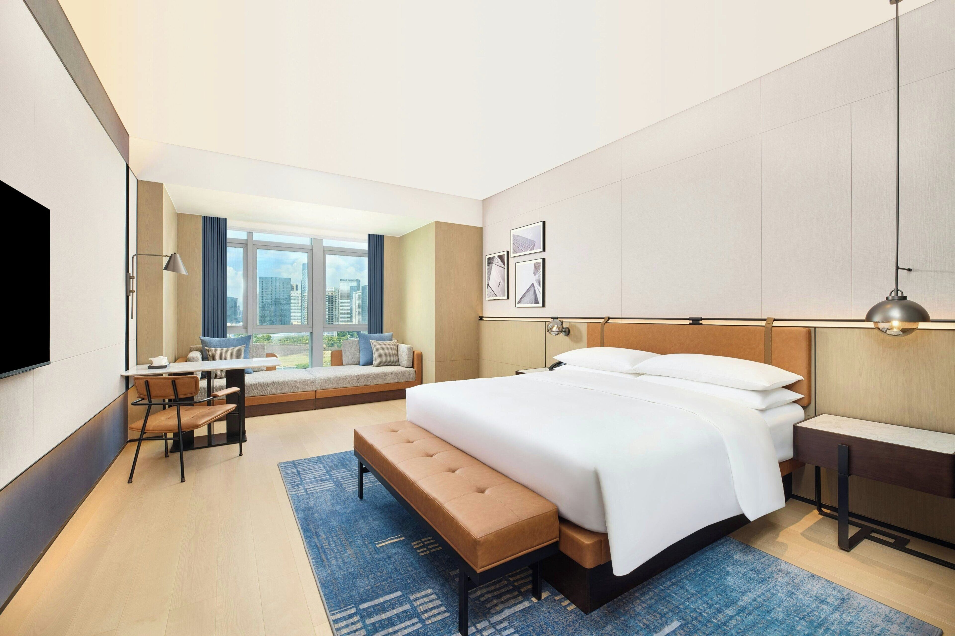 ห้องเอ็กเซกคิวทีฟ, เตียงคิงไซส์ 1 เตียง, วิวเมือง | บริเวณนั่งเล่น