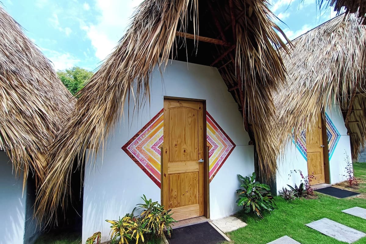 Comfort Cabin, 1 Queen Bed, Private Bathroom