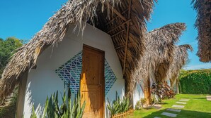 Basic Cabin, Non Smoking, Private Bathroom | Free WiFi, bed sheets - Manglare (El Paredon)