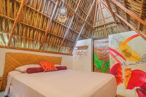 Classic Cabin, 1 Queen Bed, Private Bathroom | Free WiFi, bed sheets