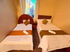Classic Twin Room | Free WiFi