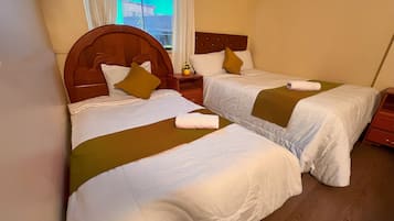 Classic Twin Room | Free WiFi