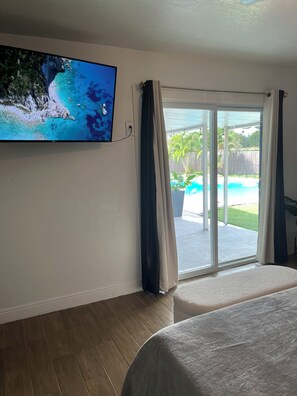 4 slaapkamers, een strijkplank/strijkijzer, gratis wifi, beddengoed