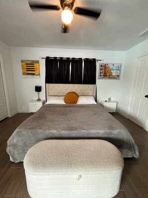 4 habitaciones, tabla de planchar con plancha y wifi gratis 