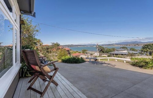 Oceanview Tiny Home Whiti