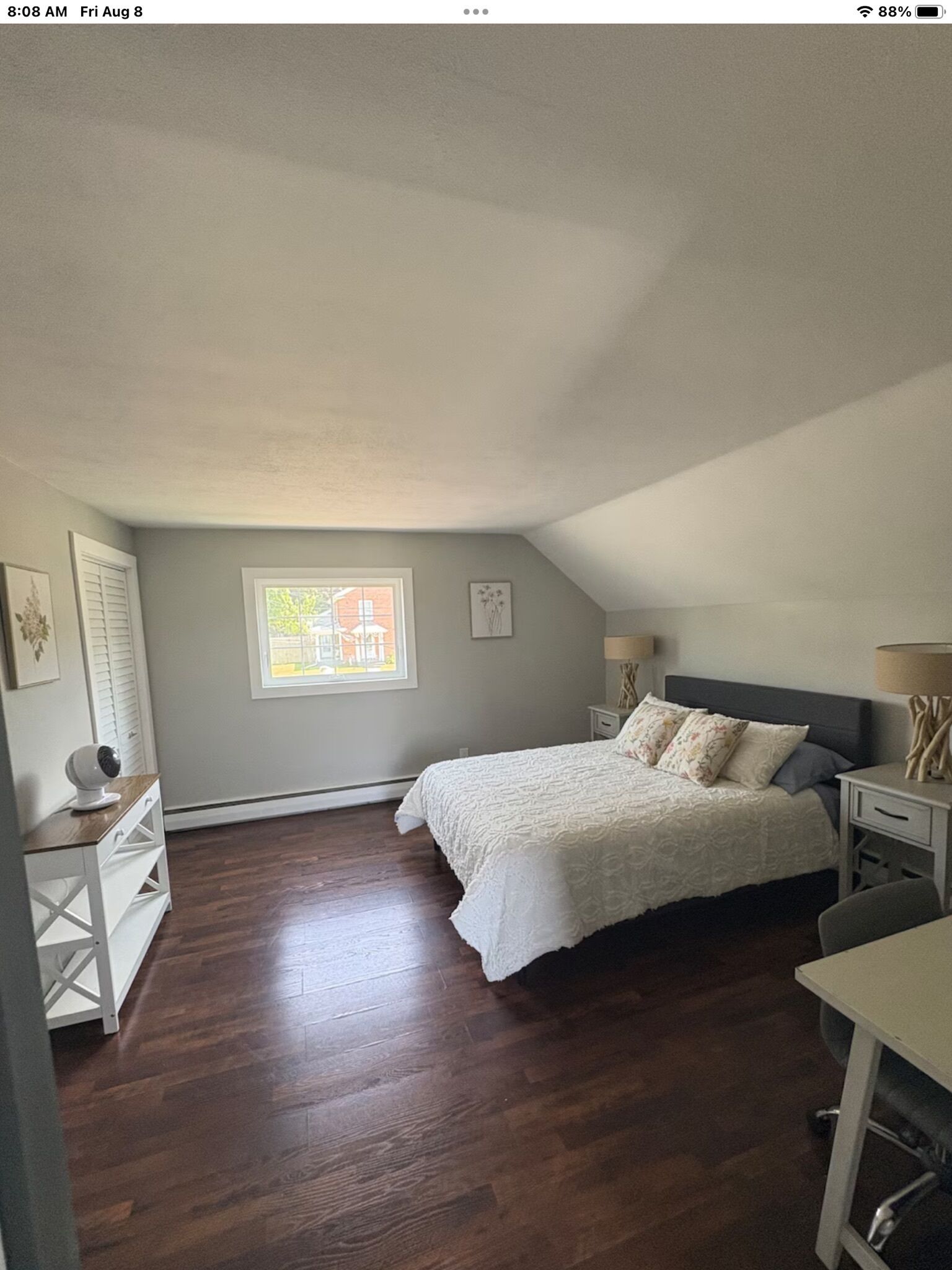 3 عدّة غرف نوم وواي فاي وملاءات أسرّة