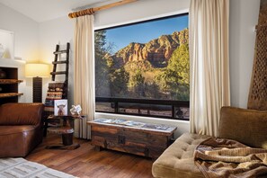 Interior - Red Rock Canyon Sanctuary – Pet Friendly Luxe Escape w/ Hot Tub & Fire Pits (Sedona)