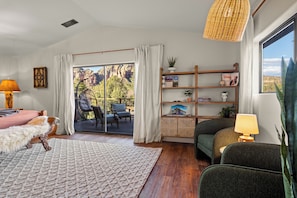 Interior - Red Rock Canyon Sanctuary – Pet Friendly Luxe Escape w/ Hot Tub & Fire Pits (Sedona)