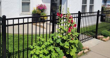 Charming 1-bedroom house in lovely Laramie with AC