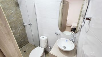 Traditional Room, City View | Free WiFi, bed sheets