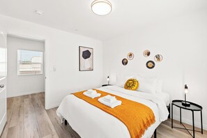 3 bedrooms, WiFi, bed sheets