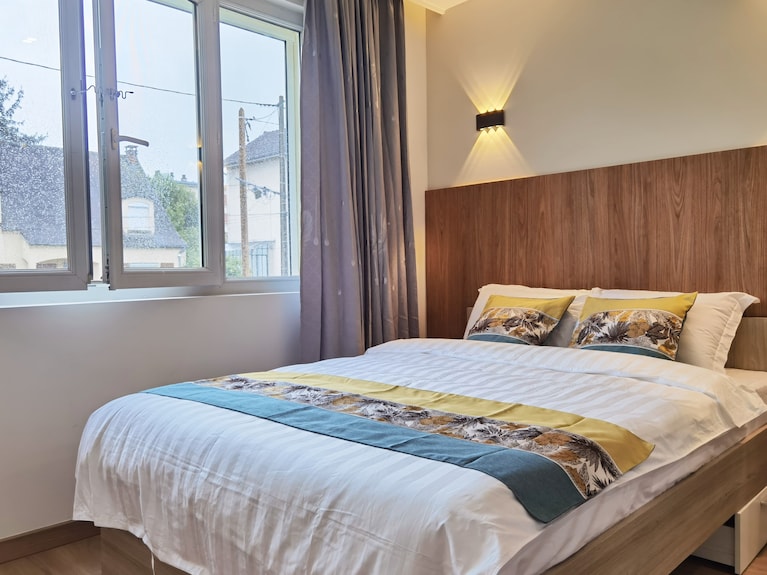 Sunny Private Studio / Free Charging Parking N3 - Bobigny