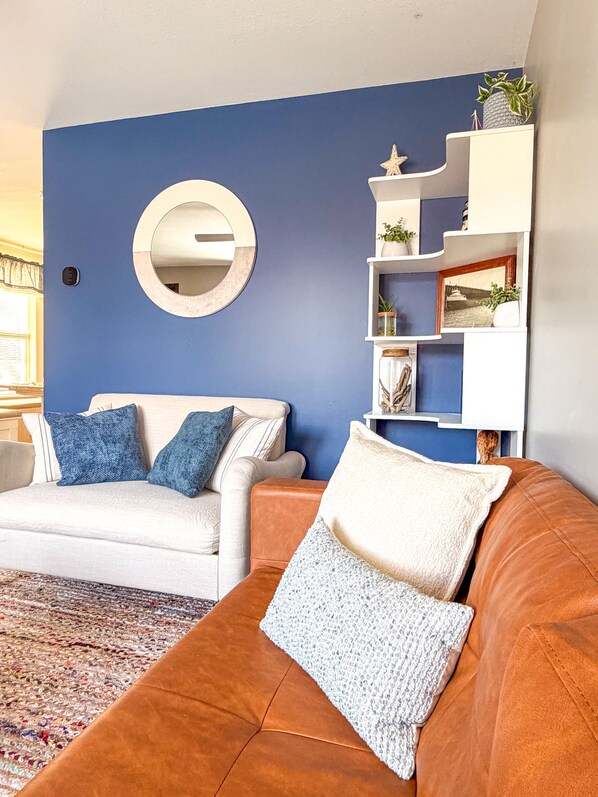 Téléviseur connecté, livres, imprimante