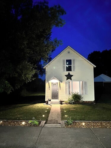 Walk to Lake Superior- Kid & Dog Friendly