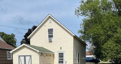 Family & Pet-Friendly, Walk to Lake, Fire Pit