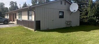 Ask about our 2025 SUBARU CAR RENTAL! Minutes from Kenai River. 2 bed 1 bath.