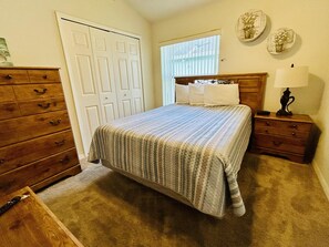 4 عدّة غرف نوم ومكتب ومكواة/لوح كي وواي فاي مجانًا