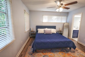 3 bedrooms, iron/ironing board, travel cot, free WiFi