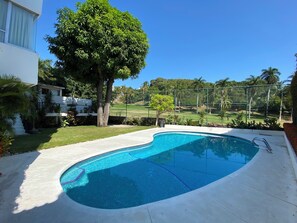 Alberca al aire libre 