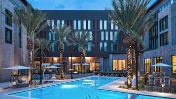 Alberca al aire libre