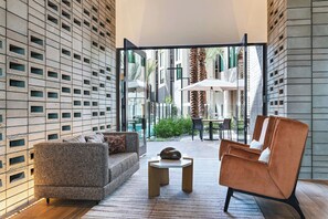 Lobby - AC Hotel by Marriott Phoenix North Norterra (Phoenix)