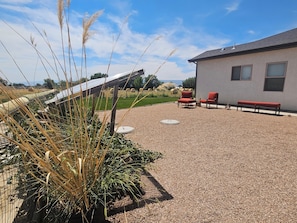 Property grounds - Experience Desert Gemini Ranch and the magic of the Colorado high desert (Fruita)