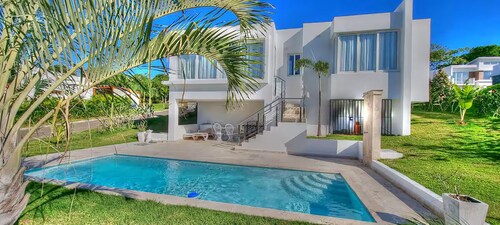 3 BR luxury Villa with Pool close to Cabarete