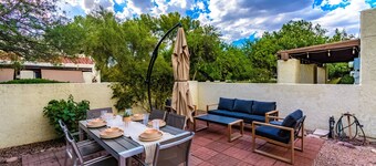 Del Rio Luxe | Design-Driven 3BR Home with Pools & Tennis