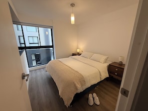 1 Schlafzimmer, Schreibtisch, Bügeleisen/Bügelbrett, kostenloses WLAN