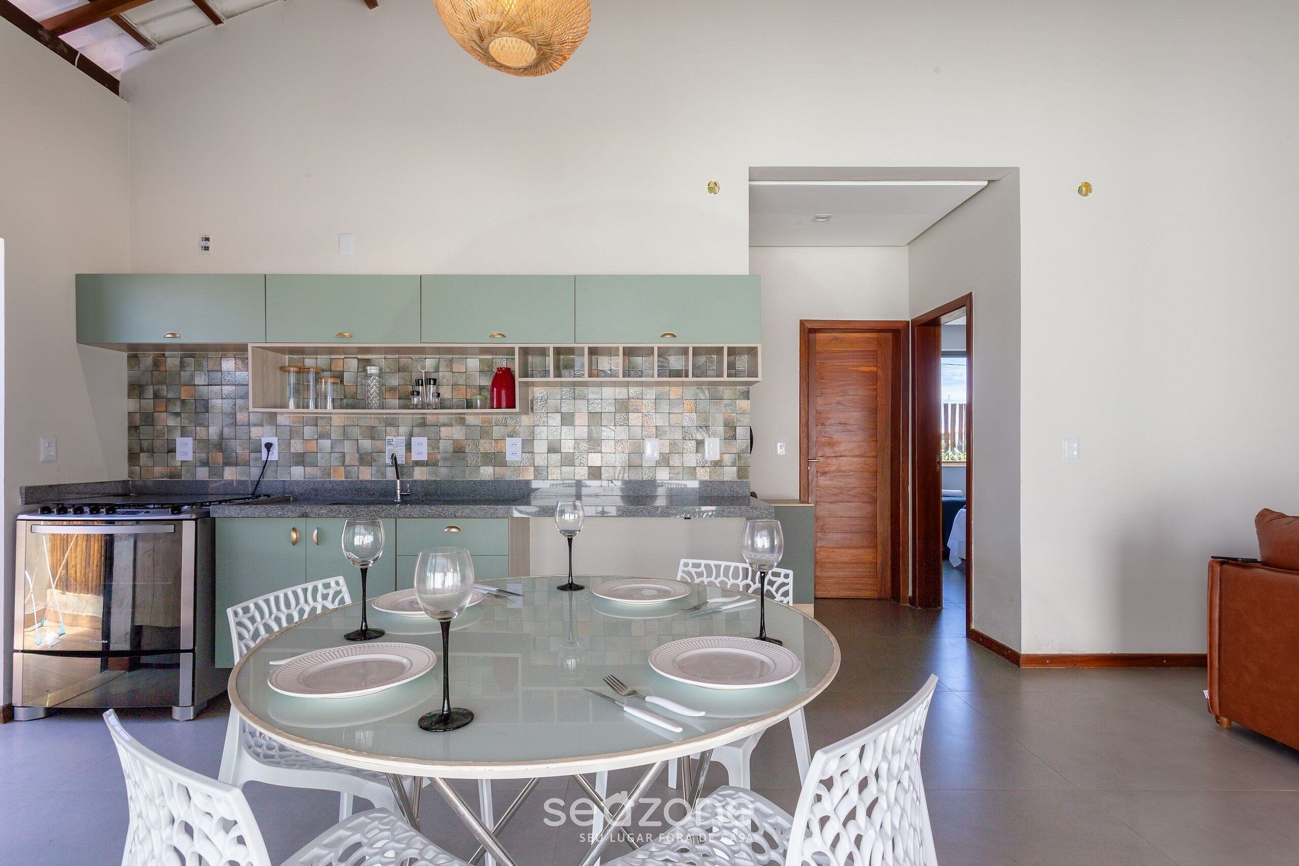 Basic Villa | Dining