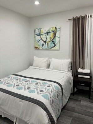 2 bedrooms, iron/ironing board, WiFi, bed sheets