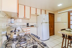 Basic Apartment | Private kitchen