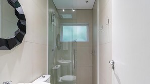 Villa | Bathroom - Bela Vista Duplex W/bbq in Bombinhas Ags0642 (Bombinhas)