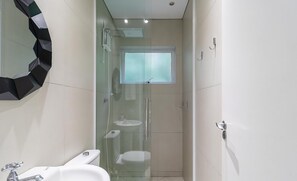 Basic-Apartment | Badezimmer | Dusche