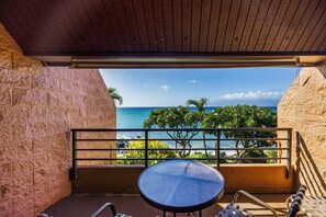 Classic Condo, 1 Bedroom, Lanai, Ocean View | Lanai