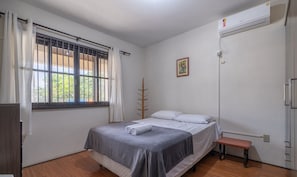 Vila básica | 3 quartos, Wi-Fi de cortesia