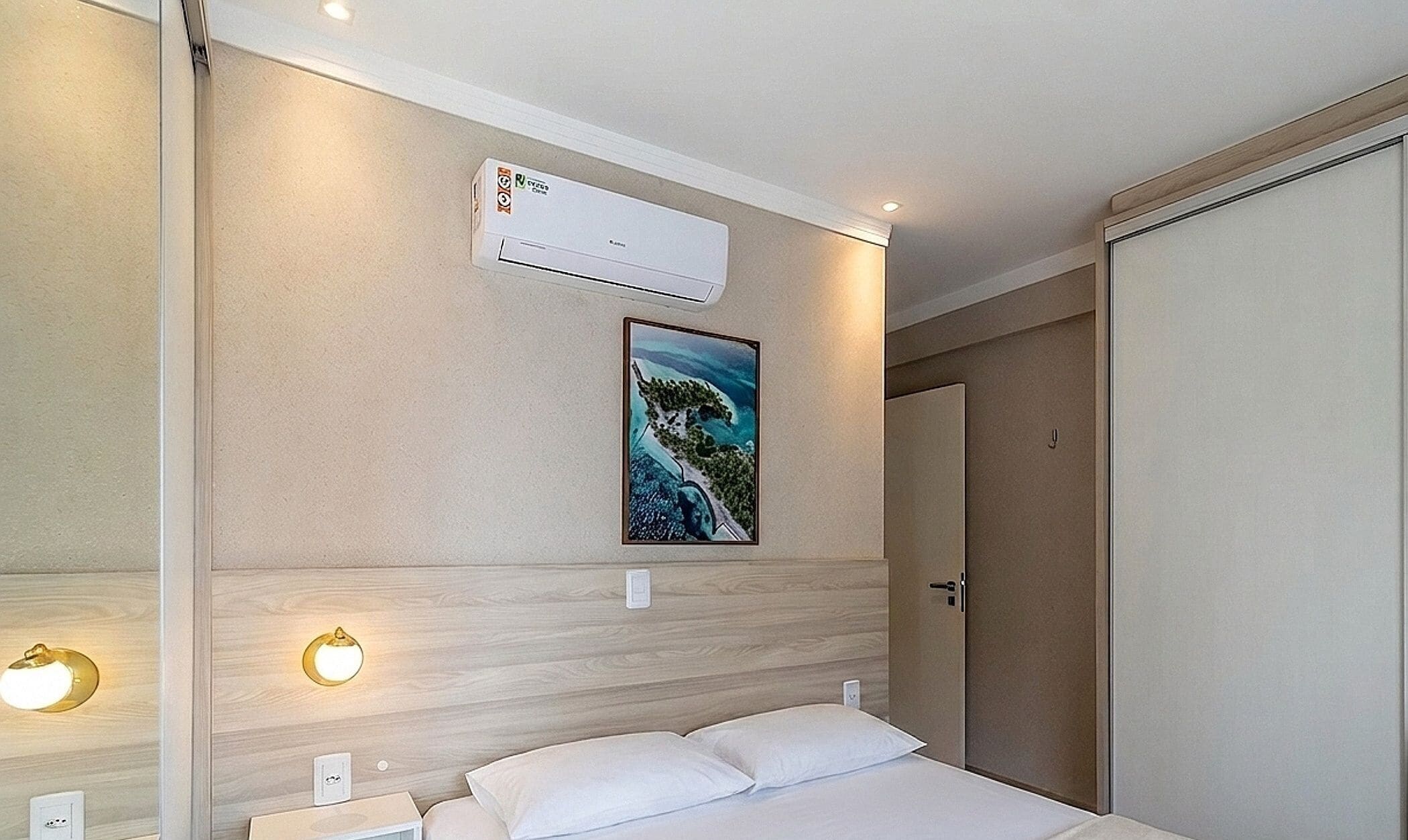 Basic Apartment | 3 bedrooms, free WiFi