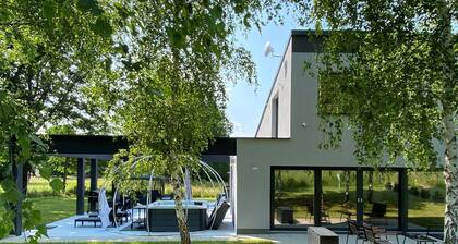Country house Greenfields - luxurious house in untouched nature